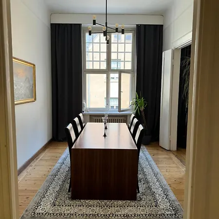 Beautiful 80m2 In The Heart Of Huoneisto